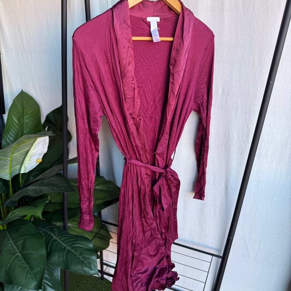 Hanro Burgundy Silky Luxury Robe / Size Small